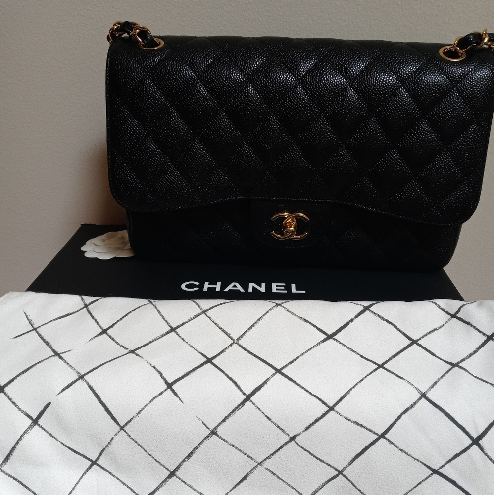 Authentic Chanel Jumbo Caviar Leather GHW